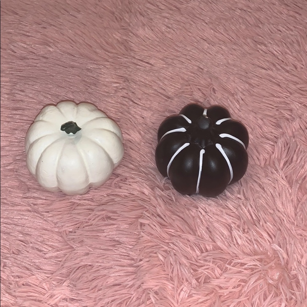 Pumpkin decor